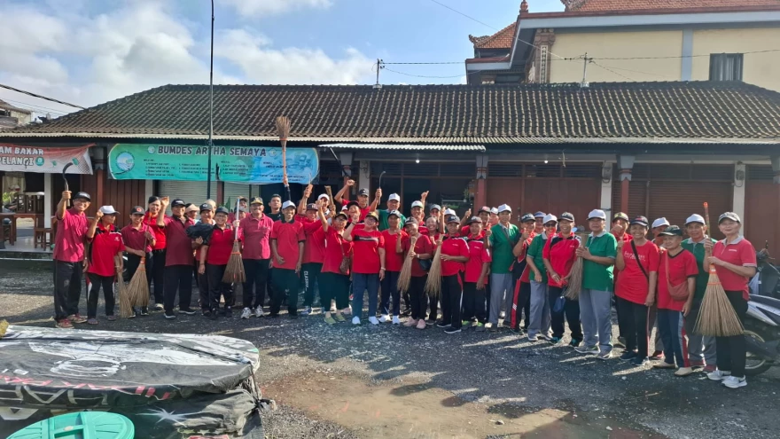 Bulan Bakti Gotong Royong Masyarakat Desa Sudimara 